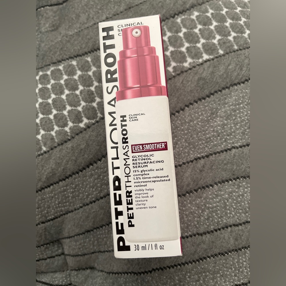 Peter Thomas Roth Even Smoother Glycolic Retinol Resurfacing Serum